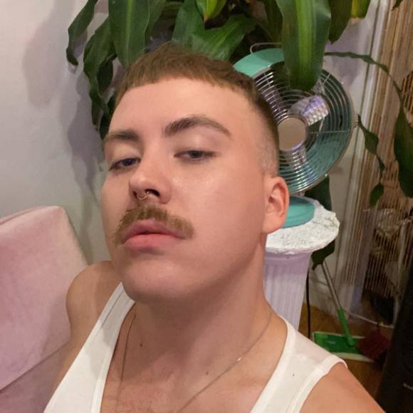 Meet your Posher, Dustin - Picture 1 of 1